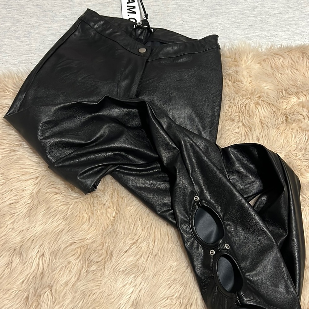 I am Gia leather pants